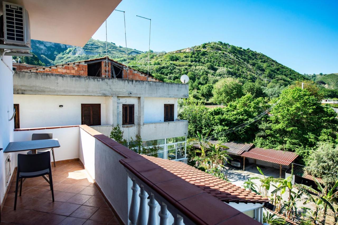 B&B Esterita Parghelia Extérieur photo