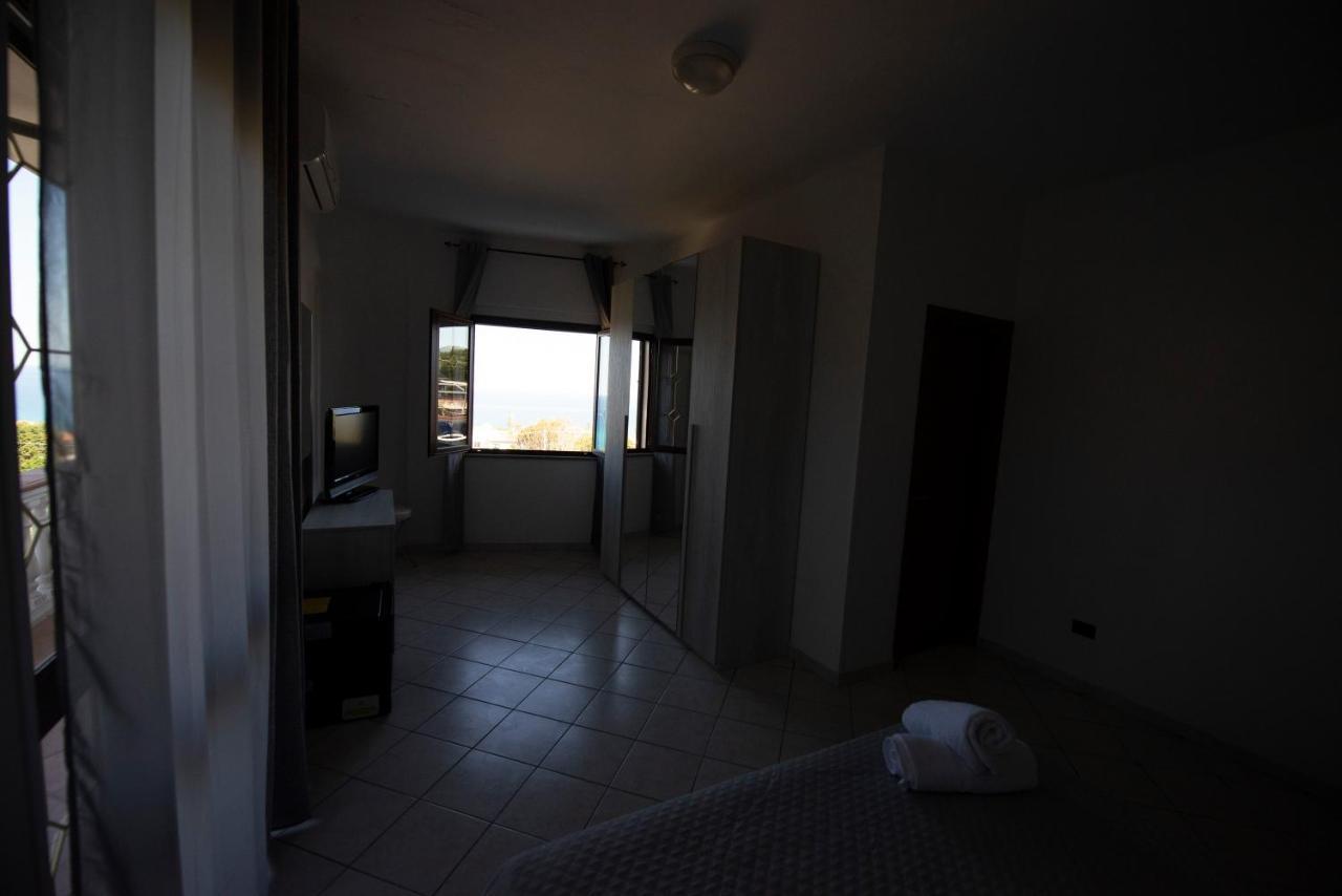 B&B Esterita Parghelia Extérieur photo