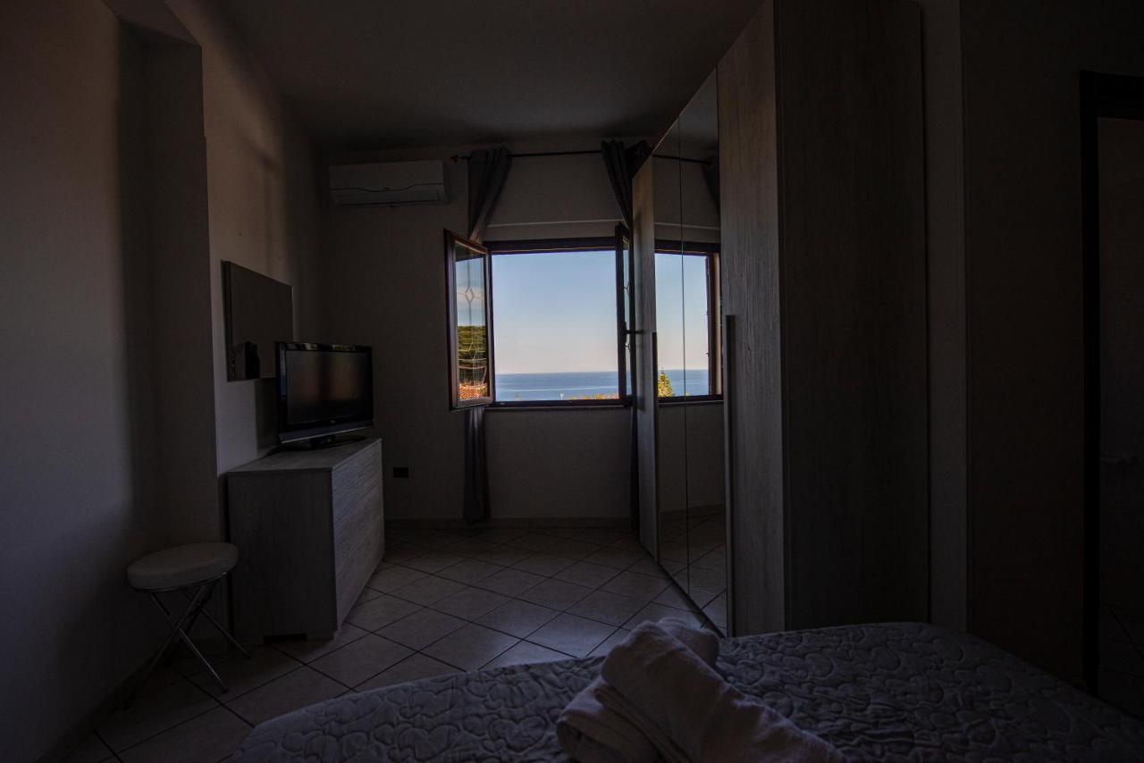 B&B Esterita Parghelia Extérieur photo